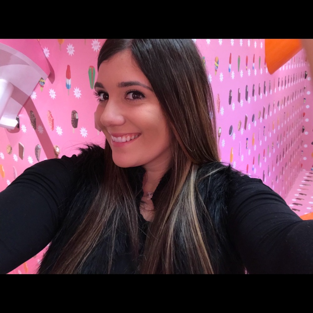 Meet your Posher, Yiota